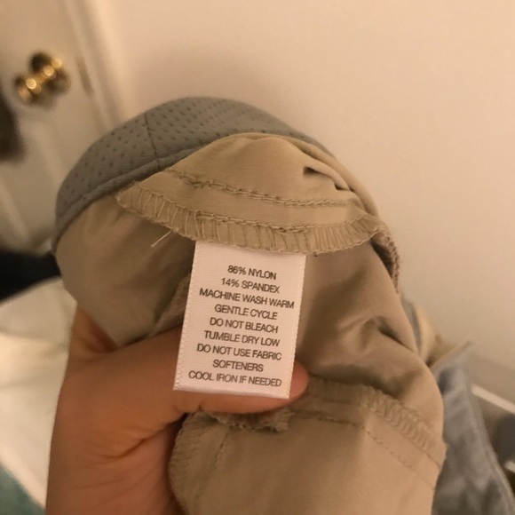 Eastern mountain sports outdoor pants waterproof - Picture 3 of 3